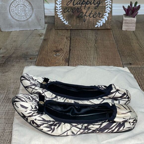 Tory Burch Womens Ivory Black Ballet Flats Comfort Slip On Round Toe - Picture 4 of 12